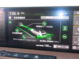 レーダーを照射しカメラで前走車等を検知し衝突の回避・軽減を図るホンダセンシングとVSA(車両挙動安定化制御システム)走る・曲がる・止まるの全領域で安定性を確保するためのシステム装備。安心ですね!