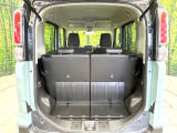 積み下ろしのしやすいデッキにはたっぷりと荷物を積み込んでいただけます。遊びから仕事まで、様々なシーンで頼れます♪