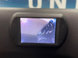 ●サイドカメラ:左側面の視界が写し出されます!狭い道路での走行や駐車ラインの確認などにも役立ちます!