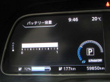 デジタル表示スピードメーターです。  走行距離 59850km ★映し出さ多彩な情報が、快適なドライブをサポートします。