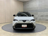 お車購入のポイントとなるフロントマスクです。上質で迫力あるデザインですね☆☆