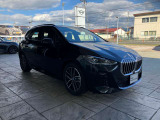 BMWのお車は、&ldquo;駆けぬける歓び&rdquo;を体現しております。走行の安定性とコーナリングの良さを追求し、思い通りにハンドルの操作可能です。