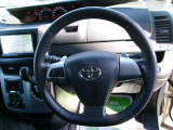 握りやすい大きなハンドルで運転しやすいです♪