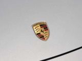 車両に関するお問合せは、ポルシェセンター神戸 六甲アイランド認定中古車センター TEL 078-846-3441までご連絡ください。