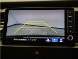 バックカメラ搭載です!車庫入れが苦手な人はもちろん、車両感覚に自信がある人にもお勧めです!見えない箇所が見えるようになるので、低い障害物や隠れてしまっている子供の存在等にも気付く事が出来ます。