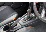 ミッションはストレート型CVTマニュアルモード付になります。CVT車ですが、マニュアル感覚で運転操作ができますので、ドライブが愉しくなります。