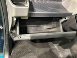 実用的な収納が、車内の各所にあります♪