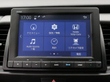 【純正ナビゲーション】使いやすいナビ操作にオーディオ機能も充実!Bluetooth接続で運転中のハンズフリー電話や好みの音楽を車内に流す事が出来ます。ラインナップや車種に応じて豊富な機能が使用可能♪