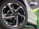 弊社では、全車『修復歴なし』のお車のみ取り扱っております。専任バイヤーによる厳選した仕入れの後、入庫後の車両チェックを行い、ネクステージが認定した高品質な中古車をご提供しております。