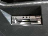 ナビ連動タイプのETC車載機です。ナビゲーションと連動してくれますのでカード未挿入を知らせてくれるなど便利な機能が追加されています。