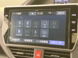 AM・FMやディスク、Bluetoothなど、複数の音源を選べるオーディオ画面です。画面上に選択肢がまとまり、聴きたい音源を確認しながら選べる使いやすさも魅力です。