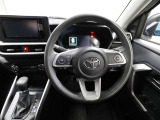 各操作スイッチなどもハンドルから手を放すことなく操作可能で安全運転に支援いたします!