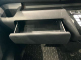 薄型のティッシュBOXなどが収納出来ます。小物入れとしても使えるので便利です。