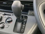 ■変速ショックの無いCVT(無段変速車)インパネシフトで、スムーズなシフト操作とサイドウォークスルーも可能です!