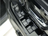 ◆パワーウィンドウスイッチ◆運転席から全席の窓の開閉操作を行うことが出来いつでも換気ができます!