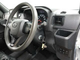 運転席ドリンクホルダー