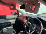 運転席及び助手席サンバイザーにはバニティミラーを装備☆