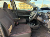 軽自動車の後部座席も足元スペース広々としていてシートの座り心地も良く快適にくつろげます♪
