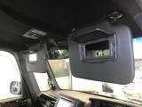 【車内ミラー】日常で使える、嬉しい車内ミラーがついてます!