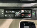 フロント両席にはシートヒーターが付いています!寒い日に便利な装備ですね。