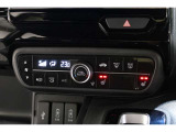 ECONボタンで低燃費モードに☆☆☆ECONスイッチを上手に使ってエコドライブ♪♪環境にもお財布にも優しい装備です☆☆☆
