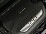 軽量コンパクトな直列4気筒BMWツインパワーターボディーゼルエンジンは地球に優しくパワフルです。