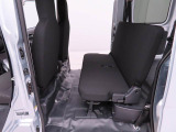 清潔で広々した座席です!是非、現車を見て体感してみてください。