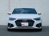 一目でAudiだと分かる特色を持つフロントマスク。