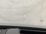 車速などを表示してくれるアクティブ・ドライビング・ディスプレイ。視線や焦点調節が少なく済み、気持ちよく安全に運転を楽しめます。