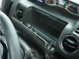 認定中古車では、厳しいHonda認定基準をクリアした厳選されたHonda認定中古車のみ、取り扱っております。「ご購入前の安心」「納車後の信頼」を車両と一緒に提供しております。