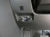 ETC車載器付きです。高速道路の料金所もスムーズに通過できます。※セットアップ費用は別途必要です。