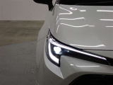 シャープな目つきが印象的!明るく省電力なLEDヘッドランプ装備