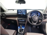 オシャレなインテリアで運転する気分も盛り上がりますよね^^