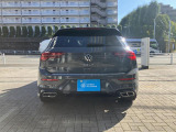 フォルクスワーゲンを知り尽くした専門スタッフが専用診断機で徹底チェック。認定中古車ならではの品質と安心をお届けします。