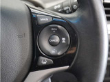 ◆アダプティブクルーズコントロール◆予め設定した車速内でクルマが自動的に加減速。前走車との適切な車間距離を維持しながら追従走行します。【LKAS】車線維持支援システムでステアリング操作を支援。