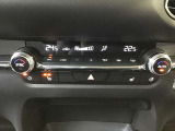 エアコンはオートエアコンです☆快適な空間で運転していただけます☆
