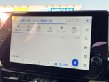 目的地や住所、電話番号などから検索できるナビ画面です。よく使う地点や登録情報を確認しやすく、目的地を設定する際の操作を画面上で進められるため、日々のお出かけにも便利です。