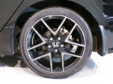 【純正アルミ】純正アルミ装備車です。走りもキビキビ見た目も格好良いです。見た目を重視する方には欲しい装備です!