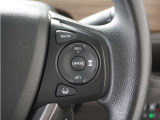 ◆アダプティブクルーズコントロール◆予め設定した車速内でクルマが自動的に加減速。前走車との適切な車間距離を維持しながら追従走行します。【LKAS】車線維持支援システムでステアリング操作を支援。