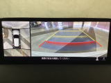 狭い場所での駐車やすれ違いなどでより的確な運転操作に役立つ360&deg;ビューモニターが装備されています。