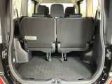 開口部が広くて低いから、重い荷物もスムーズに。毎日の暮らしに寄り添う使い心地を形にしました。荷物を載せるたび、その便利さを実感していただけるはずです。