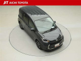 両側パワースライドドア付きだから、狭い駐車スペースなどでの乗り降りラクラク♪小さなお子さまのいるご家庭には嬉しい装備です。