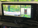 【アラウンドビューモニター】専用のカメラにより、上から見下ろしたような視点で360度クルマの周囲を確認することができます☆死角部分も確認しやすく、狭い場所での切り返しや駐車もスムーズに行えます。