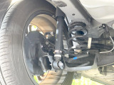 お車を安心してお乗りいただく為には、足回りの定期点検が欠かせません。サービスサポート(有償保証)では無料点検もご提供しており、安心のカーライフをお過ごしいただけるサポート体制が整っています。