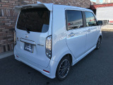 オプションになりますが、ボディーコーティングもご用意しております。新車の輝きに近づき、洗車などのお手入れも楽になりますよ。