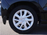 【ホイールキャップ】車に良く似合う純正ホイールキャップが装備されています。ノーマルタイヤ、スタッドレスタイヤもホンダカーズ総社にお任せください。