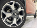 「全車速追従式アダプティブクルーズコントロール」を装備!先行車との距離を測定して、設定した車間距離を適切に保ちながら加速・減速、さらに停止まで自動追従します。長距離走行の強い味方!