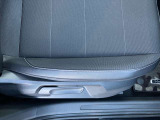 さほどシートのへたりも見受けられません(運転席)