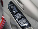 ◆パワーウィンドウスイッチ◆運転席から全席の窓の開閉操作を行うことが出来いつでも換気ができます!