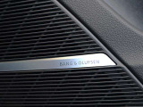 世界に誇るBang & Olufsen社による高品質サウンドシステム。スピーカーにはアルミ材が用いられ、アコースティックレンズによって、クリアでダイナミック臨場感あふれる上質なサウンドを楽しめます。